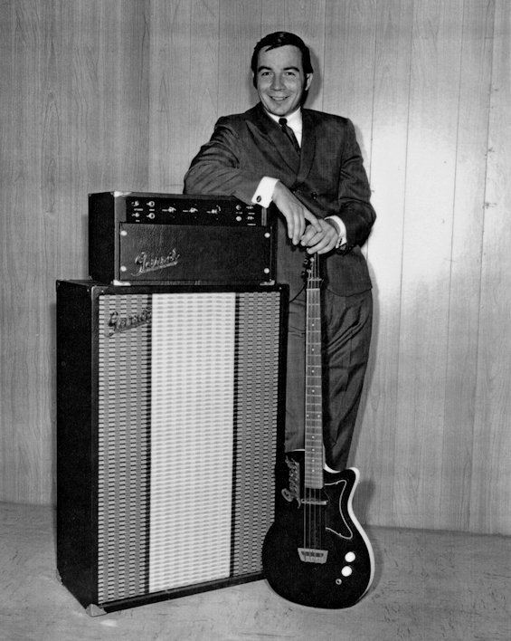 Jim Kale with Garnet bass and amp/speaker